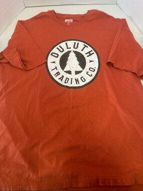 Duluth Trading Co Rust Orange Logo Short Sleeve Tee